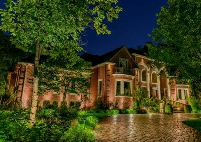 Beautiful House in Des Moines with Outdoor Lighting at night